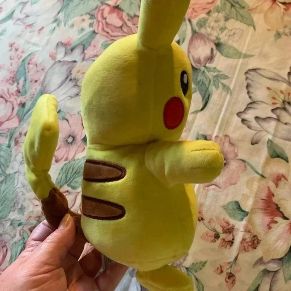 Pikachew Plush Toy - Picture 4 of 9
